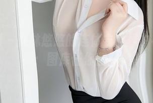 秀人网 – 在林悠悠的连体衣世界中寻找灵感：图库任你翻阅！