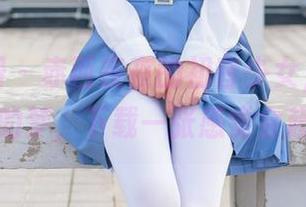 稚乖画册 – 赤西夜夜的初音少女，宛如闯进了我的梦，下载一张感觉会超有趣！