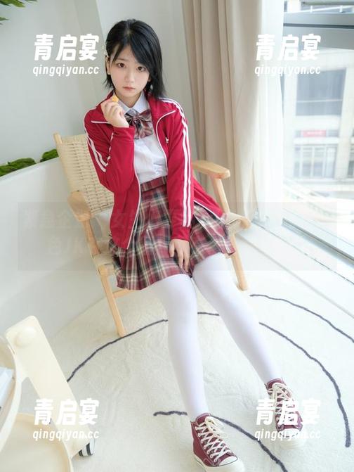 紧急企划 - 女生们要疯了！一只喵喵梓红色JK在这个图库，高清过度妆感！