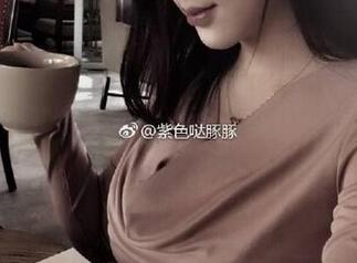 微密圈 – 免费来瞧，紫色哒豚豚的内衣资源找啦