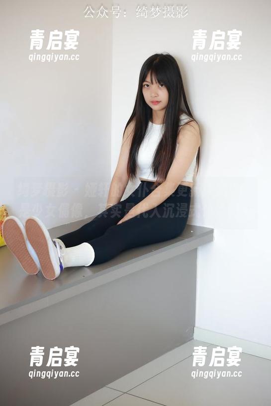 绮梦摄影-娅轩 绮梦摄影 - 娅轩的女仆合集更新:她以为是少女偶像,其实是代入沉浸式体验吧。