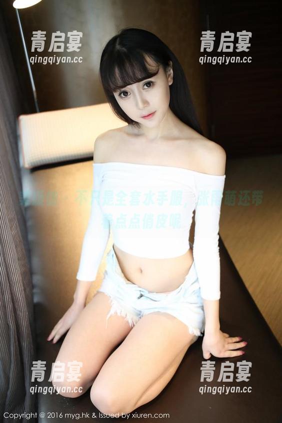 美媛馆-张雨萌 美媛馆 - 不只是全套水手服,张雨萌还带着点点俏皮呢
