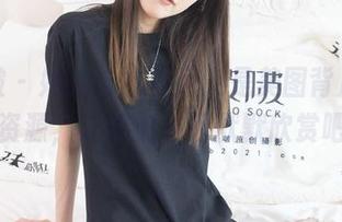 袜啵啵 – 奶油与比基尼，是美图背后又一个资源，让我们一起默默欣赏吧。