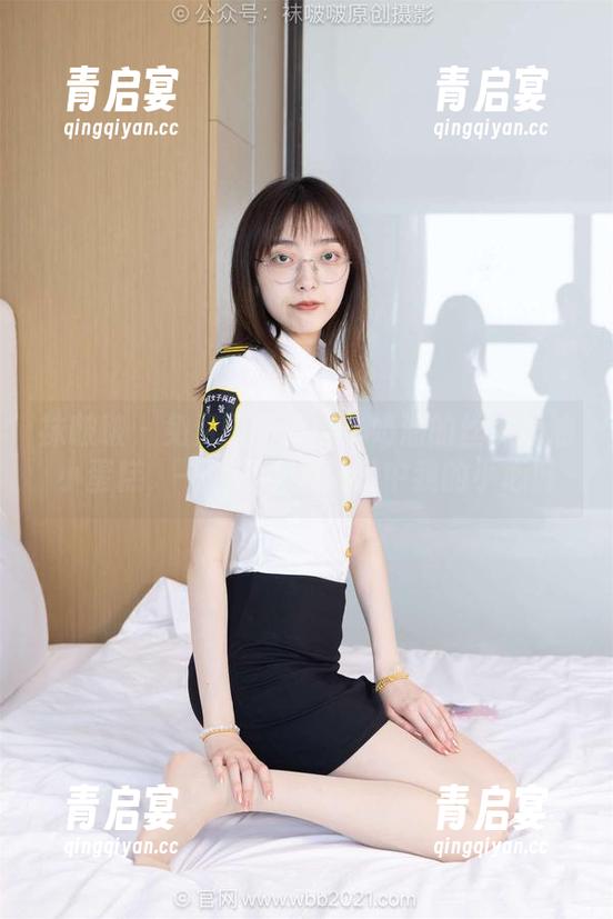 袜啵啵 - 免费图册直击！奶油的丝袜奶油小蛋糕，一个不小心就戳中我的小心肝