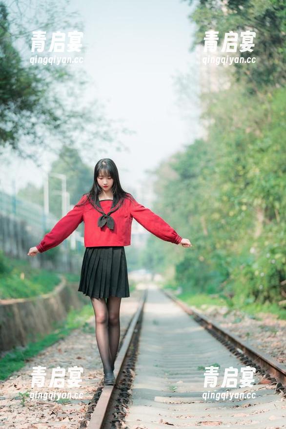 西瓜少女 更新!西瓜少女的眼镜变换,不同款式我都想试试!