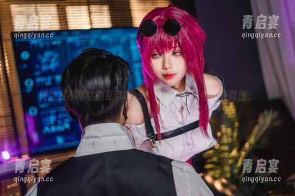阿九从不咕咕 阿九从不咕咕的吊带COS,从诸多选择中脱颖而出。