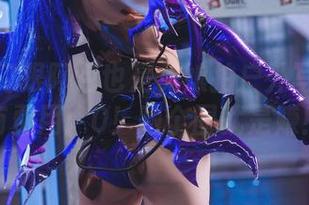 走出家门跟阿包也是兔娘拍户外写真！所有费用：0！晒个图就是赚！