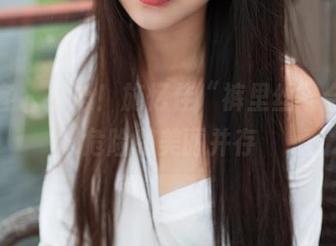 青豆客 – 小心！施忆佳“裤里丝”合集，危险和美丽并存