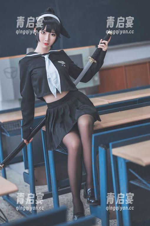 镂空COS再加上面饼仙儿的图包，心中狂野的戏码开始了！