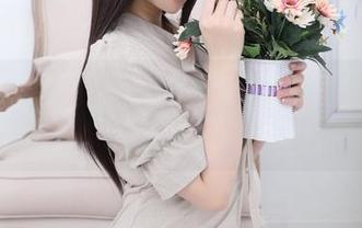 原图探究：鹿野希的单马尾眼镜娘，没想到这桥段也能拍得如此迷离。